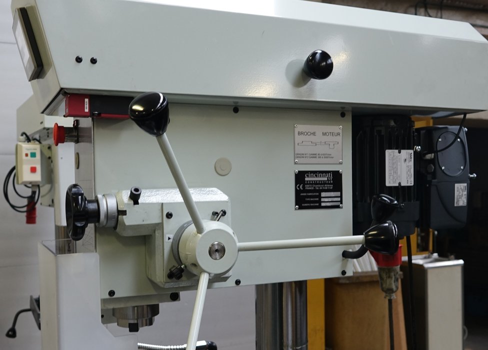 Le fabricant de machines-outils Cincinnati VR a retenu Commander ID 300 pour sa nouvelle gamme de perceuses